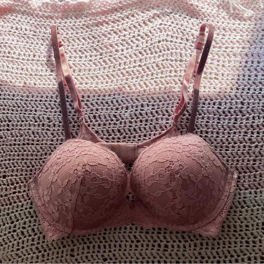 Victoria's Secret Dream Angels Twinkle Strap Lace Demi Bra – 34C
